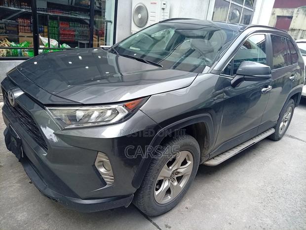 Toyota RAV4 2020 Gray
