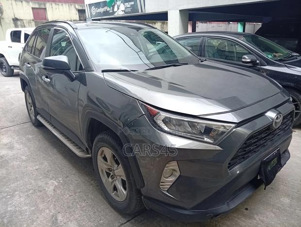 Toyota RAV4 2020 Gray