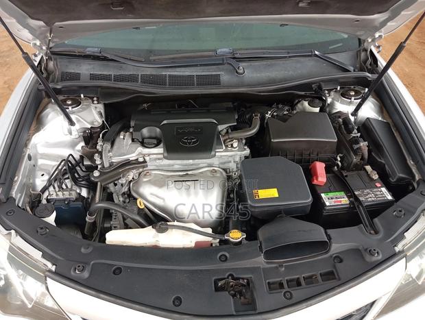Toyota Camry 2014 Silver