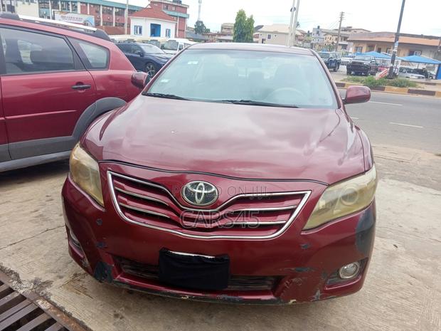 Toyota Camry 2010 Red