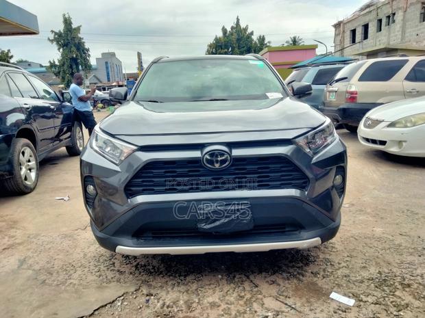 Toyota RAV4 2019 Black