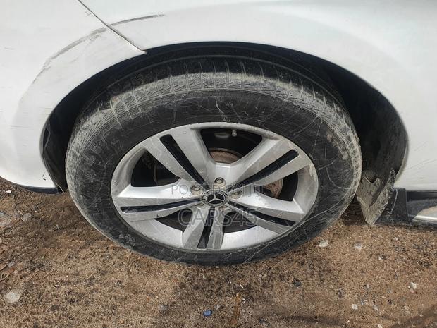 Mercedes-Benz GLE-Class 2016 Beige