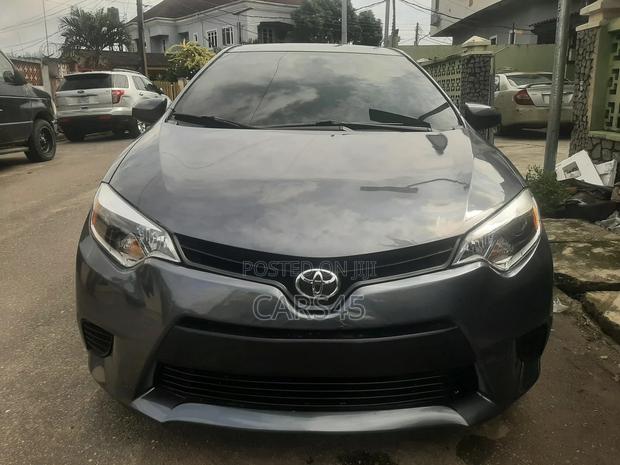 Toyota Corolla 2015 Gray