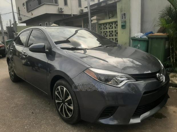 Toyota Corolla 2015 Gray