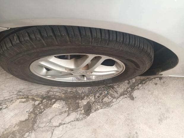 Toyota Camry 2004 Silver