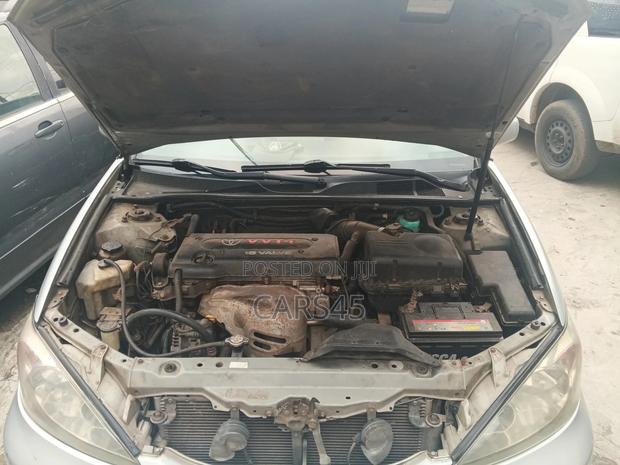 Toyota Camry 2004 Silver