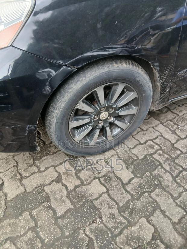 Toyota Sienna LE 2009 Black