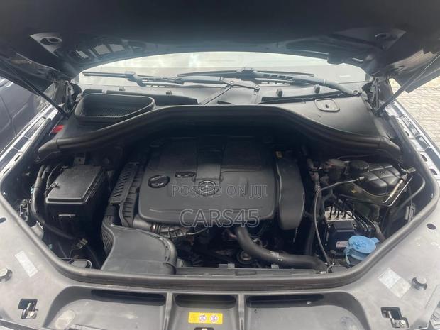 Mercedes-Benz M Class 2012 Blue