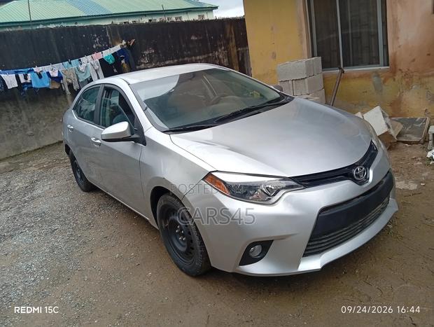 Toyota Corolla 2014 Silver