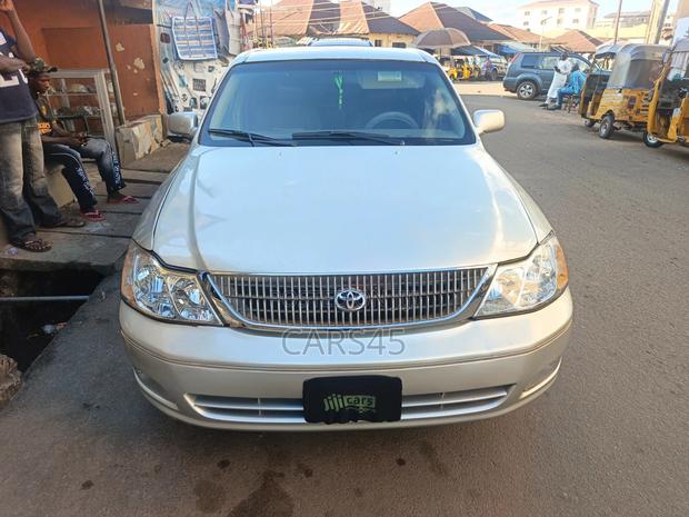 Toyota Avalon 2002 Silver