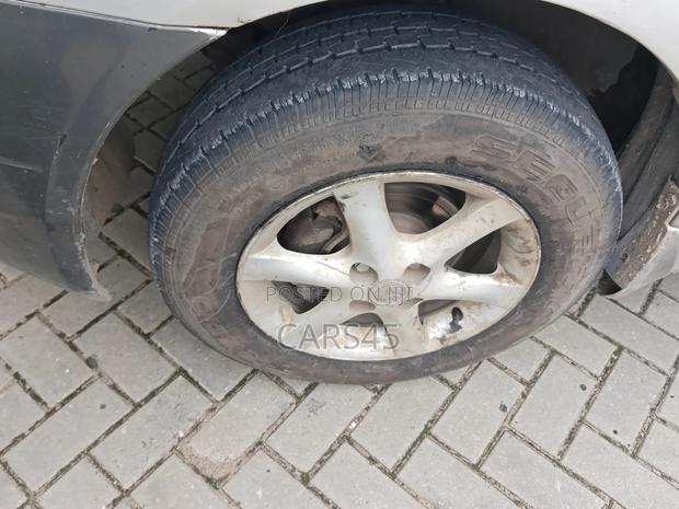 Toyota Corolla 2004 Gray