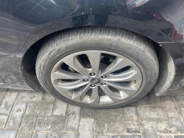 Hyundai Sonata 2013 Black
