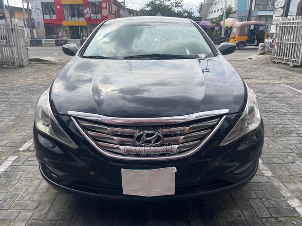 Hyundai Sonata 2013 Black