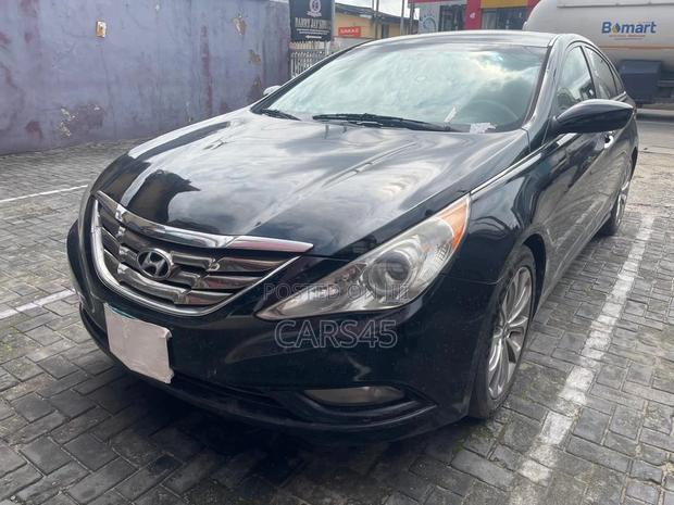 Hyundai Sonata 2013 Black