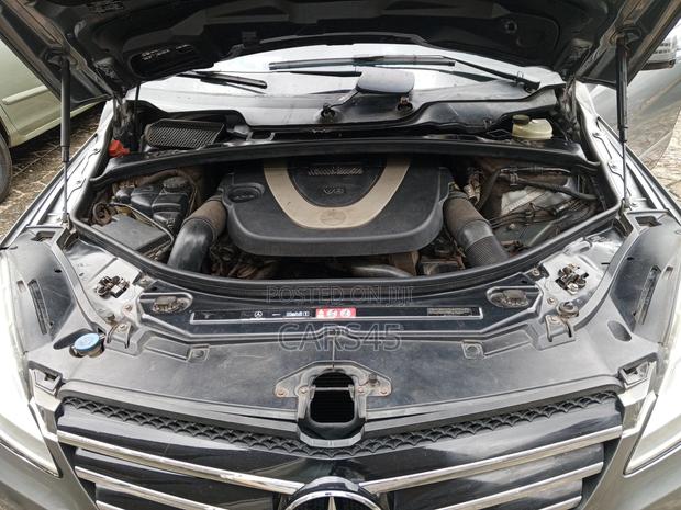 Mercedes-Benz R-Class R 500 4MATIC AWD 2011 Gray