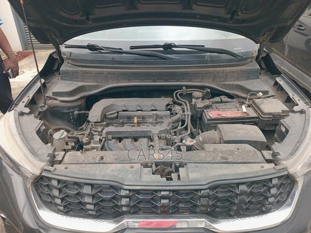 Kia Sonet 2021 Black