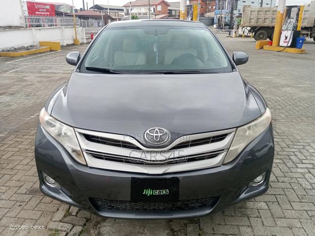 Toyota Venza 2011 Gray