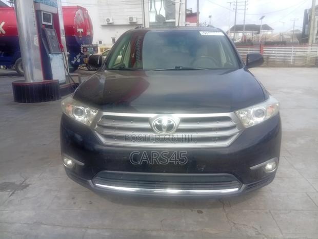 Toyota Highlander 2012 Black