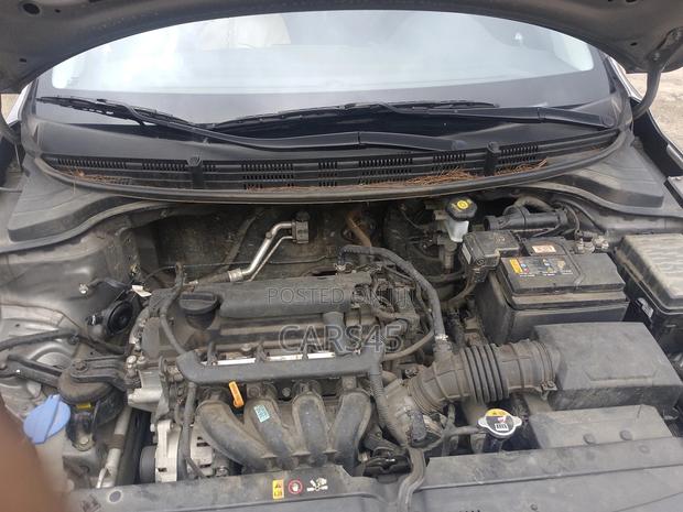 Kia Rio 2023 Gray