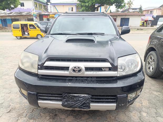 Toyota 4-Runner 2004 Black