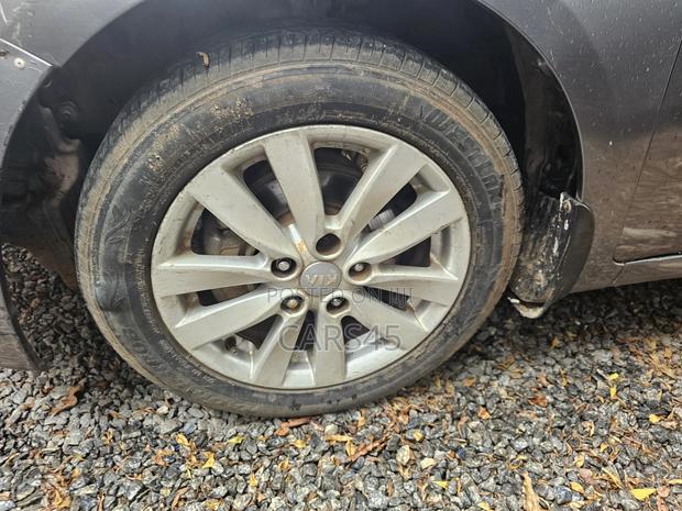 Kia Cerato 2015 Gray