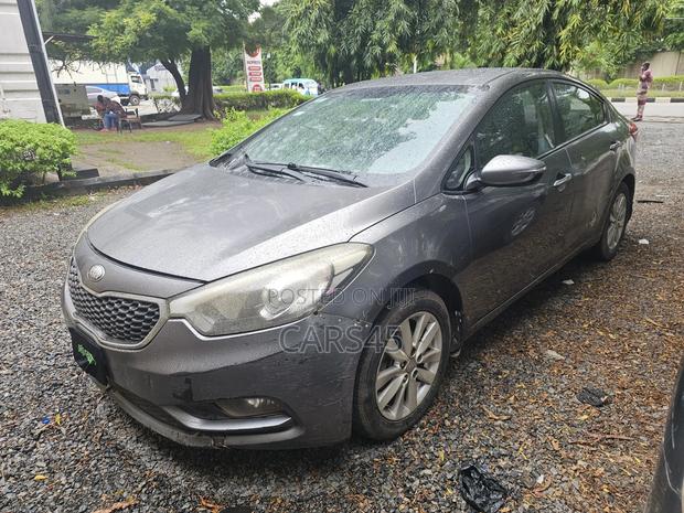 Kia Cerato 2015 Gray