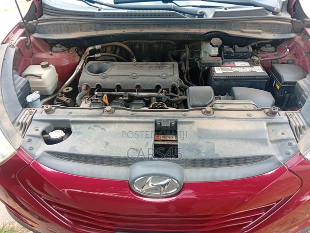 Hyundai Tucson 2013 Red