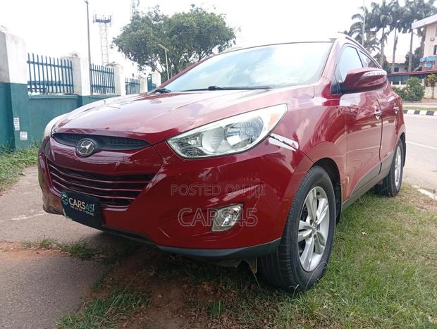 Hyundai Tucson 2013 Red