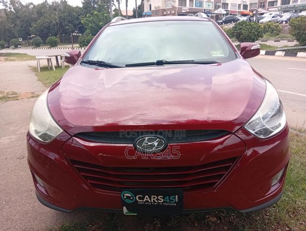 Hyundai Tucson 2013 Red