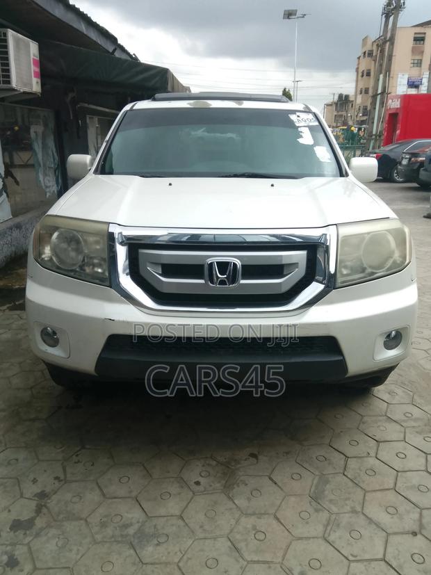 Honda Pilot 2011 White