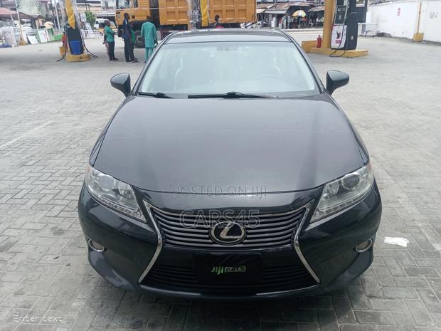Lexus ES 2013 Black
