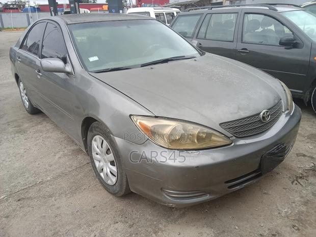 Toyota Camry 2003 Gray