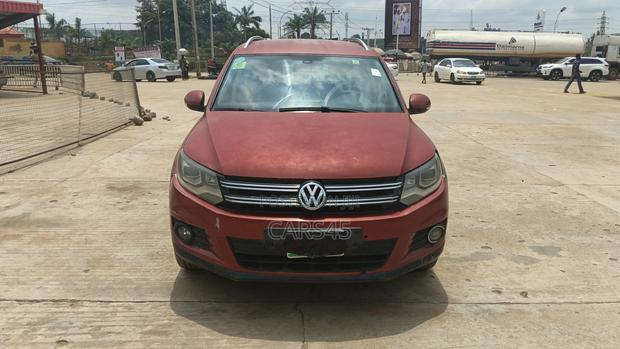Volkswagen Tiguan 2012 Red