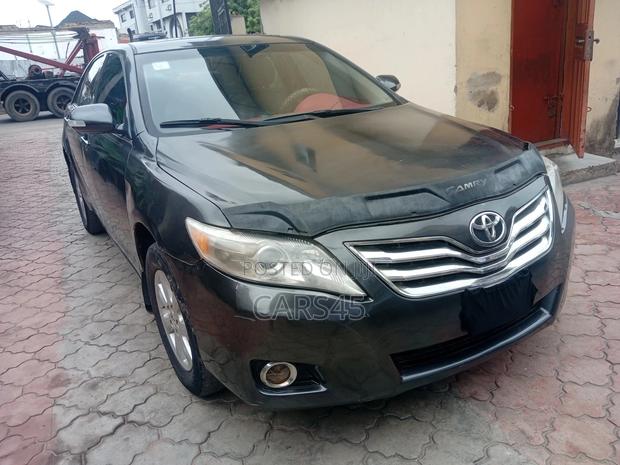 Toyota Camry 2007 Gray