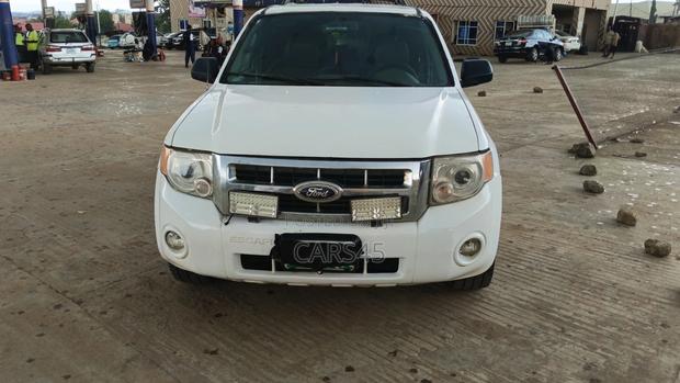 Ford Escape 2011 White