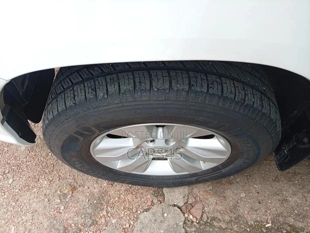Toyota Hilux 2020 White