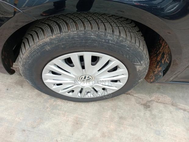 Volkswagen Touran 2010 Black