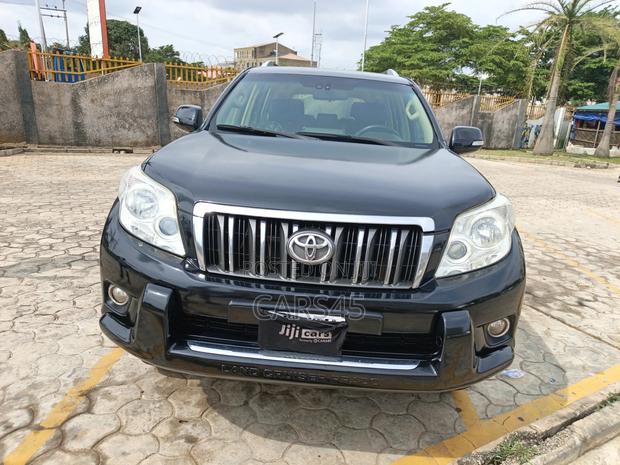 Toyota Land Cruiser Prado 2012 Black