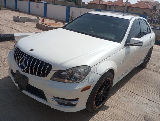 Mercedes-Benz C250 2012 White