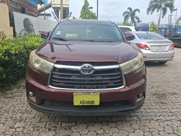 Toyota Highlander 2015 Brown