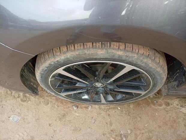 Toyota Camry 2019 Gray