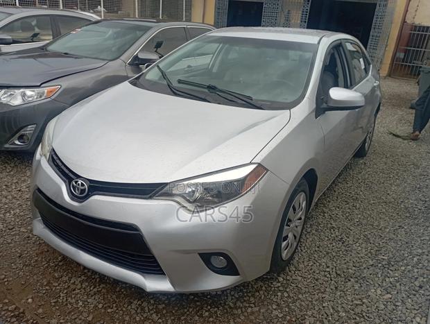 Toyota Corolla 2016 Silver