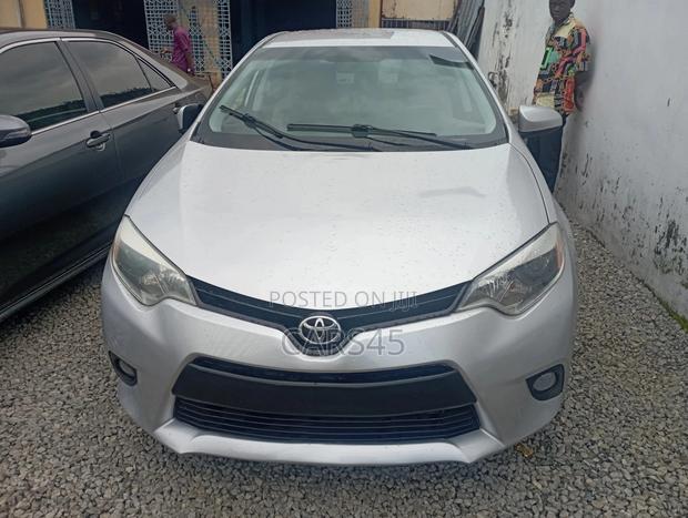 Toyota Corolla 2016 Silver