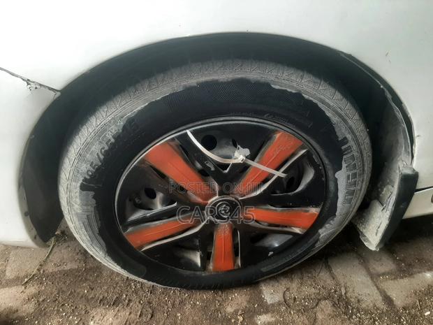 Toyota Corolla 2009 White