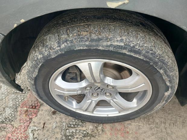 Honda Pilot Touring 4dr SUV (3.5L 6cyl 5A) 2009 Gray