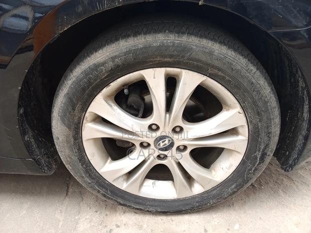 Hyundai Sonata 2011 Black