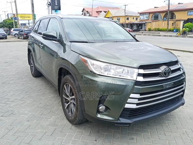 Toyota Highlander 2019 Green