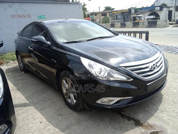 Hyundai Sonata 2014 Black