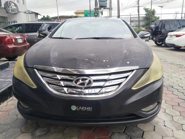 Hyundai Sonata 2011 Black