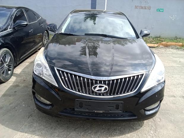 Hyundai Grandeur 2013 Black